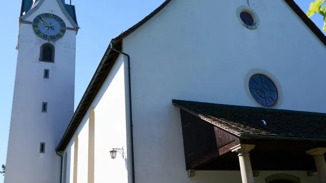 Kirche Tal Herrliberg (Foto: Reformierte Kirchgemeinde Herrliberg) Kirche Tal Herrliberg (Foto: Reformierte Kirchgemeinde Herrliberg)