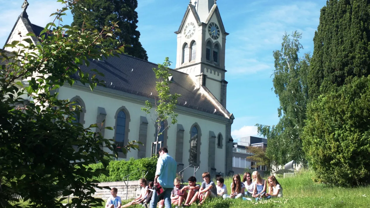 Unterseite Liegenschaften_Introbild (Foto: Reformierte Kirchgemeinde Erlenbach) Unterseite Liegenschaften_Introbild (Foto: Reformierte Kirchgemeinde Erlenbach)